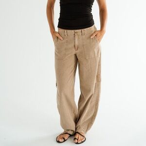 Woman’s Tan Cargo Pants